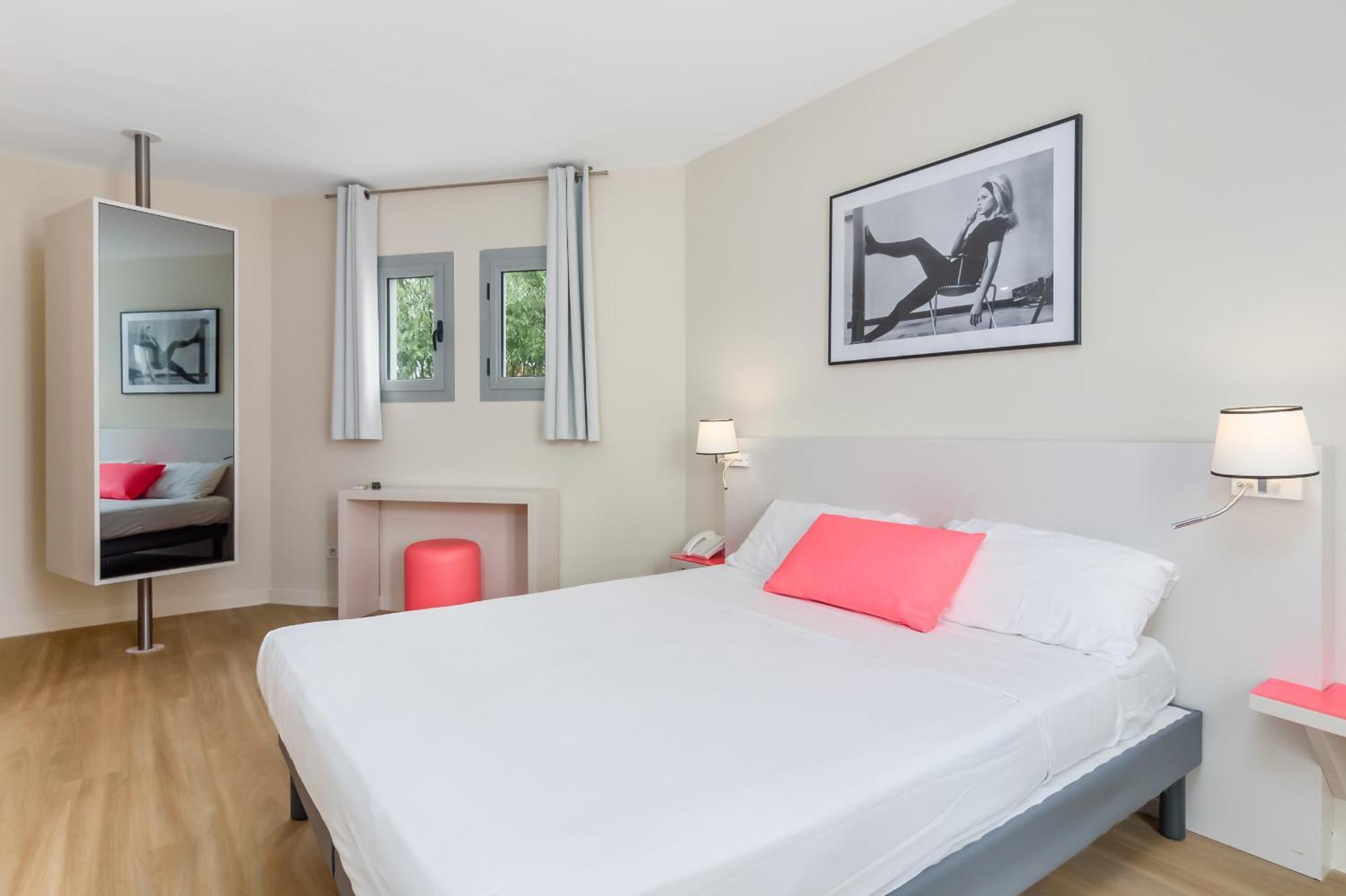 Urban Riviera Juan Les Pins - Queen Room 외부 사진